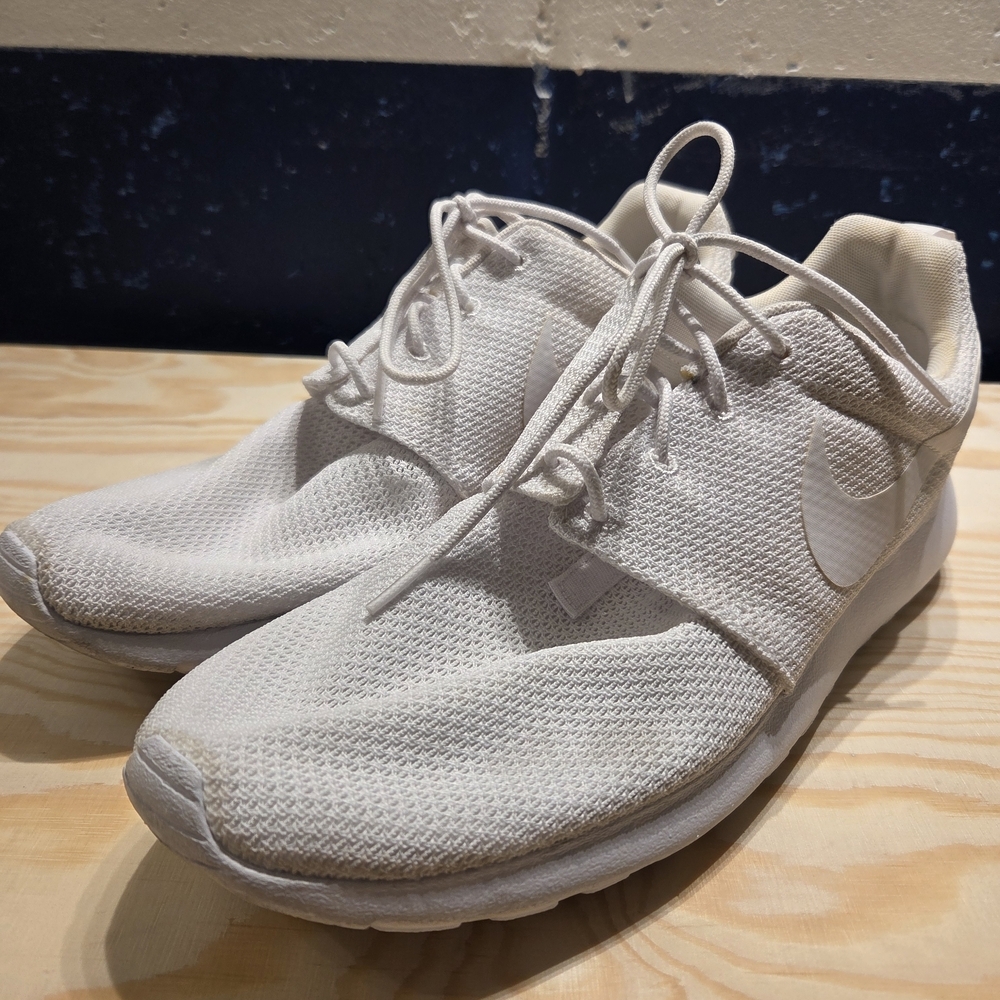 Nike Roshe One Triple White Men's Shoes (Size 12) - Picture 3 of 10